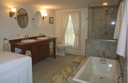 Oneonta Other | Beautiful Moderized Farmhouse Minutes from Cooperstown