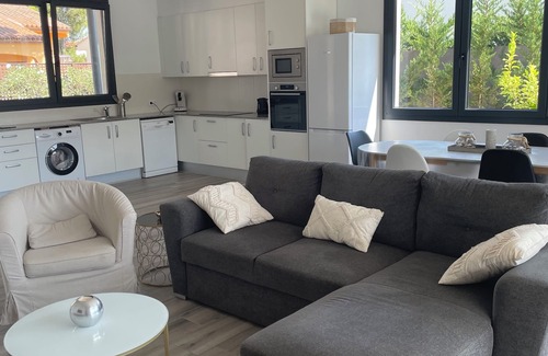 Mas Pinell Villa | Beautiful modern villa less than 5 minutes walk from the beach!