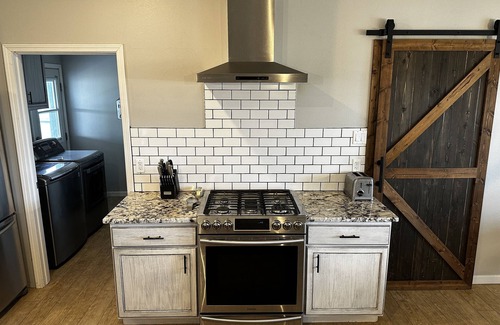 Alpine House | Beautiful Modern Farmhouse With Breathtaking Views!