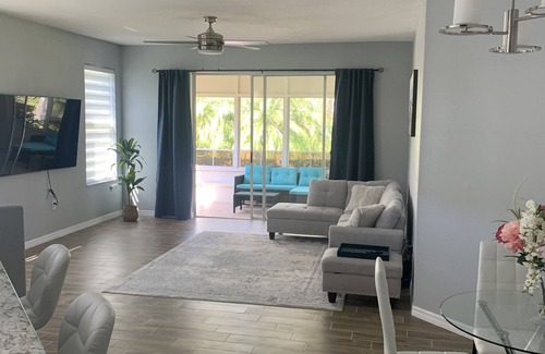 Zephyrhills House | Beautiful & Modern House , 3 bedrooms , 2 bathroom