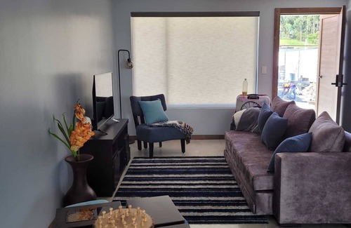Monay House | Beautiful Modern Home away from Home