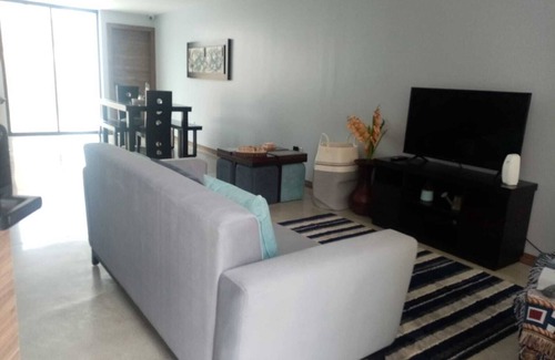 Monay House | Beautiful Modern Home away from Home