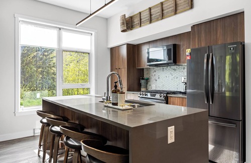 Sun Peaks Condo | Beautiful & Modern, Ski-In Ski-Out