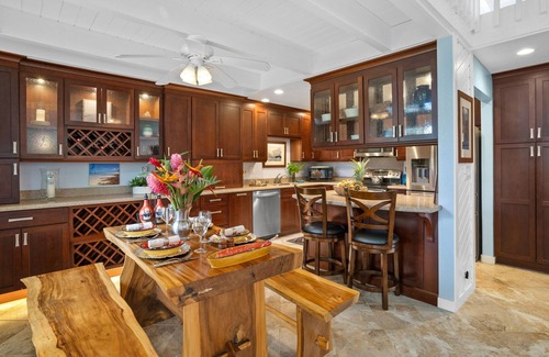 Princeville Condo | Beautiful, Modern, & Spacious: Updated Island Townhome Great for Large Groups
