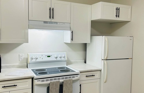 Brandon Apartment | Beautiful Modern Two Bedroom Apartment