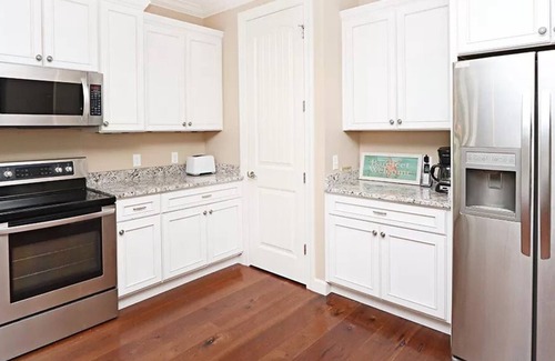 South Bethany Harbor House | Beautiful Modern Canal Front Home Walking Distance to Beach!