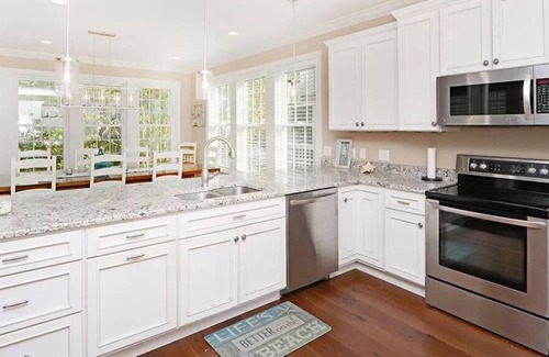 South Bethany Harbor House | Beautiful Modern Canal Front Home Walking Distance to Beach!