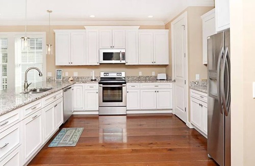 South Bethany Harbor House | Beautiful Modern Canal Front Home Walking Distance to Beach!