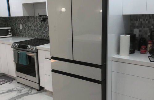 Carol City House | Beautiful Modern Lifestyle rooms