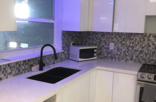 Carol City House | Beautiful Modern Lifestyle rooms