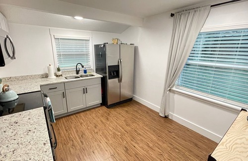 Brandon House | Beautiful Modern Villa in the Tampa area