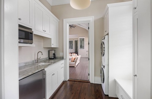 Palmetto Bluff House | Beautiful Moreland Village Carriage House - private pool, outdoor kitchen, private entrance!