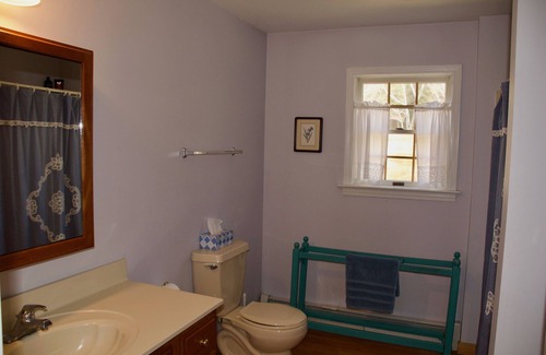Worthington House | Beautiful Mountaintop Retreat In The Country!