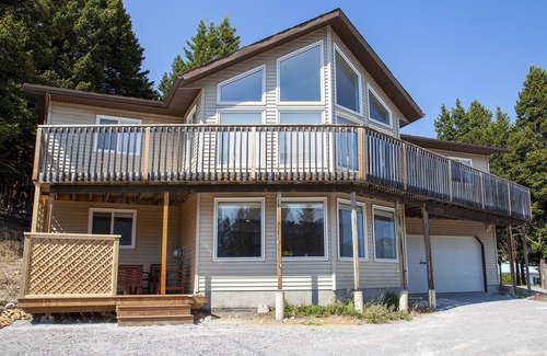 Coleman House | Beautiful Mountain View Rental