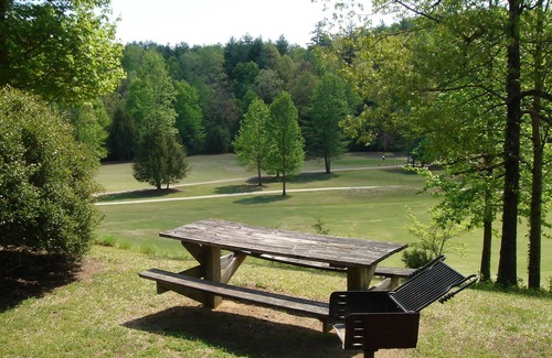 Pickens House | Beautiful Mountain Golfing Getaway Located on The Rock Golf Course