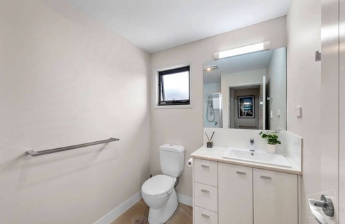 Beerwah House | Beautiful Mountain Townhouse