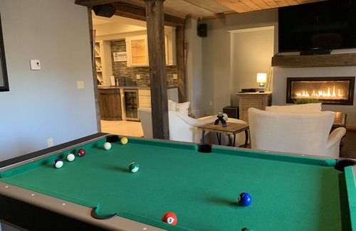 Tannersville House | Beautiful mountain house with incredible views of the Pocono mountains.