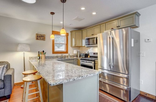 Black Hawk Cabin | Beautiful mountain views in a woodland paradise!
