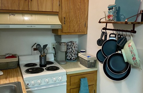 Roseland Apartment | Beautiful Mountain View’s near Wintergreen breweries wineries Dog friendly