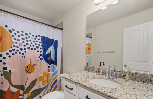 Longmont House | Beautiful Mountain-View New Build with Gym & Office - Central to DIA & RMNP