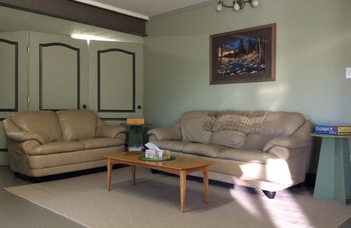 East Kootenay Other | BEAUTIFUL MOUNTAIN VIEWS, CENTRAL TO FERNIE & KIMBERLY, ENDLESS ADVENTURES