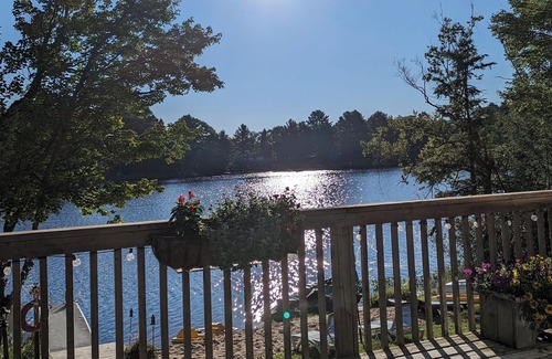 Bala Cottage | Beautiful Muskoka cottage with sandy beach, campfire and hotub!