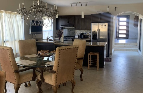 Valle de Guadalupe House | Beautiful private home near wineries and beaches!