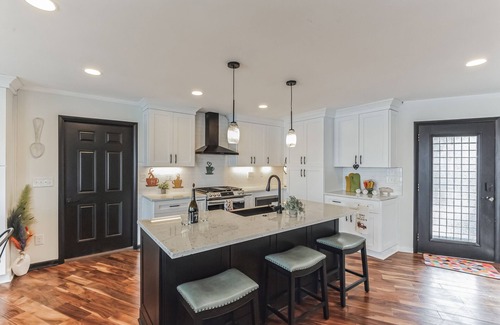 Green Hill House | Beautiful Nashville Lake House, Kayaks INCLUDED!