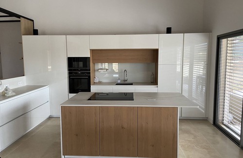 Le Collet House | Beautiful new 180m2 villa with swimming pool terrace and 2500m2 wooded garden