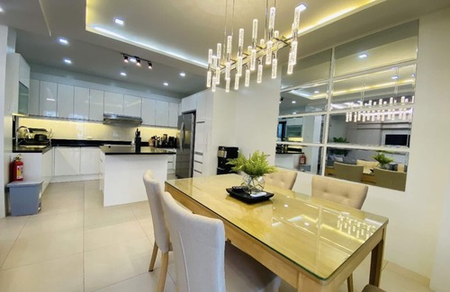 Poblacion District House | Beautiful new 3 level luxury Town House Davao City
