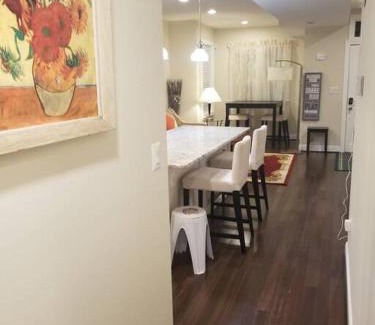 Park View Bed & Breakfast | Beautiful New 4 Bedroom 3 Bath Family Home Or 1 BR Apt Nr Howard U Downtown NW DC