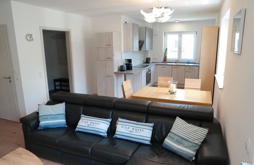 Laubenheim Apartment | Beautiful new apartment in quiet location, bus/train nearby