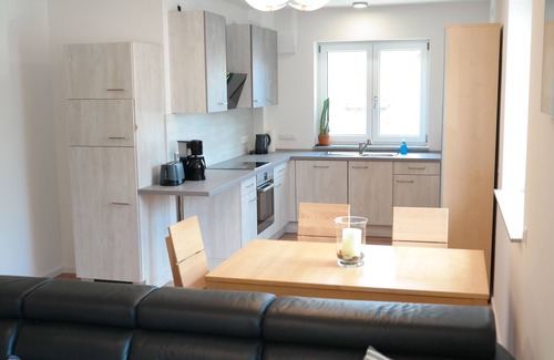 Laubenheim Apartment | Beautiful new apartment in quiet location, bus/train nearby