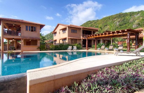 Troncones House | Beautiful, new beachfront villa-saltwater pool, gardens, directly on the ocean!