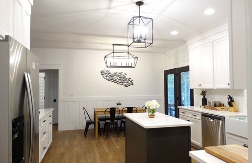 Almo House | Beautiful new home at Kentucky Lake with community pool! Close to Murray State!