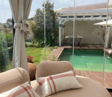 Coin House | Beautiful New Home & Pool Mountain View