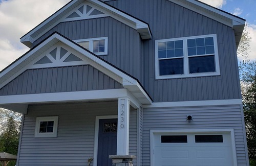 Miami Park House | Beautiful new Lake House Pets & Kids friendly with beach access!