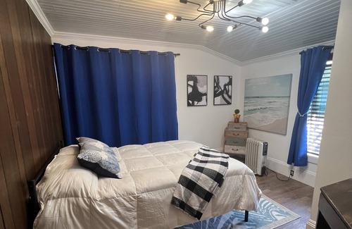 Northside House | Beautiful new San Jose home, pool table, Near Downtown, parking!