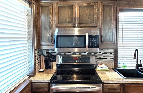 East Glacier Park Village Cabin | Beautiful new luxury cabin on large private lot