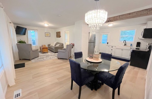 Montrose Township House | Beautiful newly renovated home.