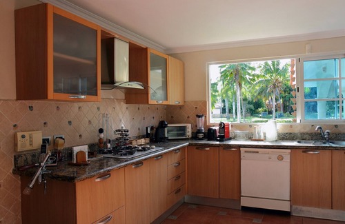 Los Mangos Villa | Beautiful New Villa Near the Beach