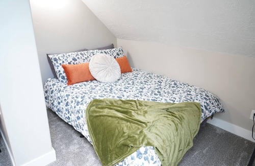 Logan House | Beautiful New York Style Loft In Downtown Logan