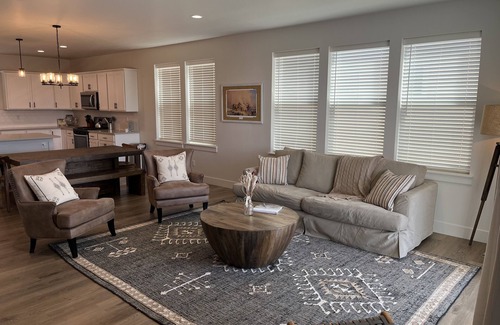 Bozeman House | BEAUTIFUL NEWER HOME! Bozeman/Belgrade Area