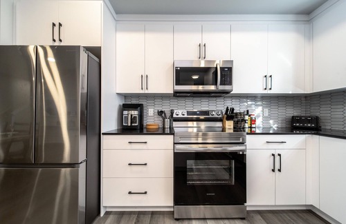 North Central Edmonton House | Beautiful Newly Built House - Downtown Edmonton
