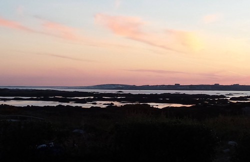 Carna Ski Chalet | Beautiful newly built cozy chalet right upon The Wild Atlantic Shore.