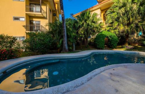 Tamarindo Apartment | Beautiful newly refurbished 2 bedroom 2 Bathroom 2nd floor condo