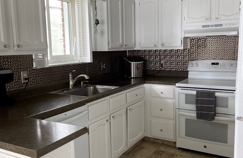 Hamburg Township House | Beautiful Newly Remodeled Lakeside Home
