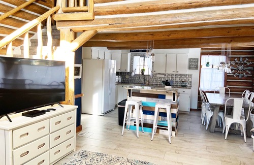 Garden City Cabin | Beautiful newly renovated cabin directly across from Bear Lake.