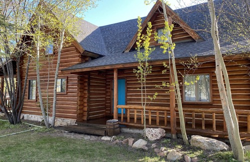 Garden City Cabin | Beautiful newly renovated cabin directly across from Bear Lake.