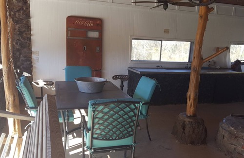 Minden House | Beautiful, newly renovated, quaint, secluded Farmhouse